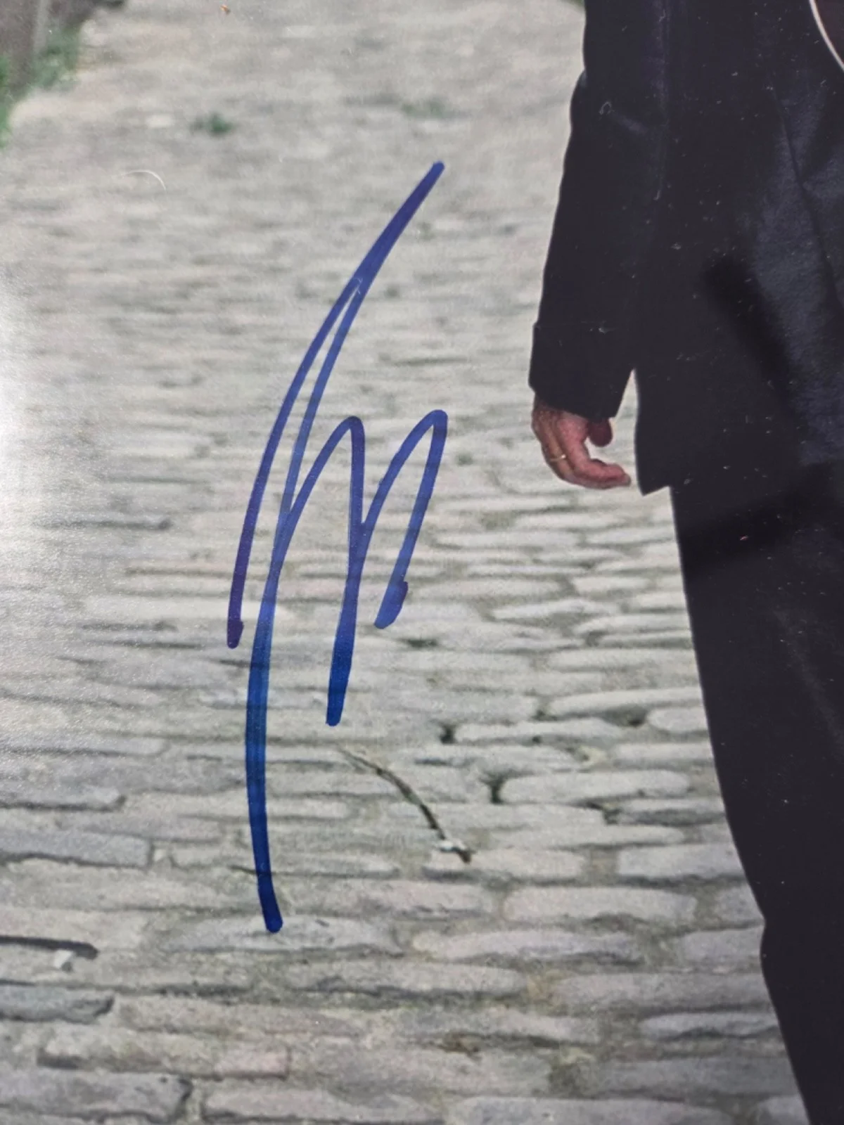 Joaquin Phoenix — Joaquin Phoenix Autographed 14x11 PSA DNA Certified Johnny Cash Walk The Line, изображение 2