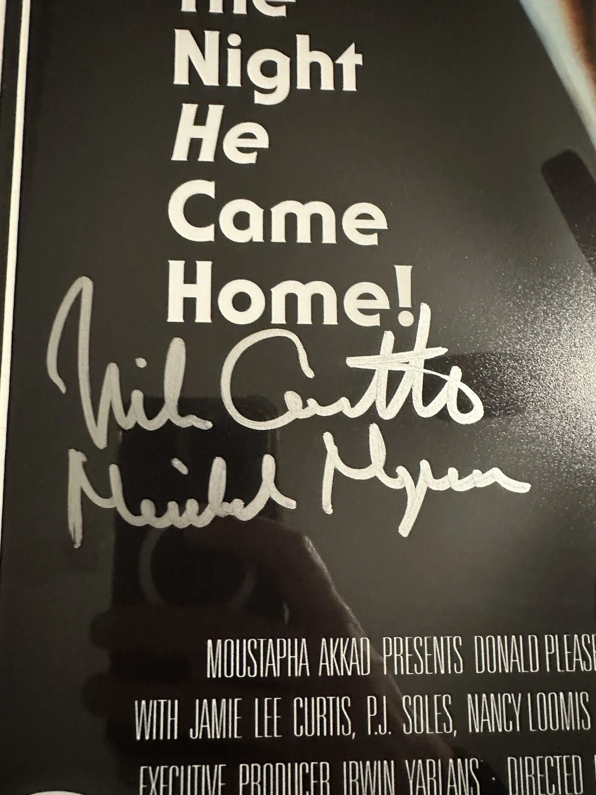 Nick Castle — Nick Castle Signed 11x17 Halloween "Michael Myers" Autograph Photo JSA COA, изображение 2