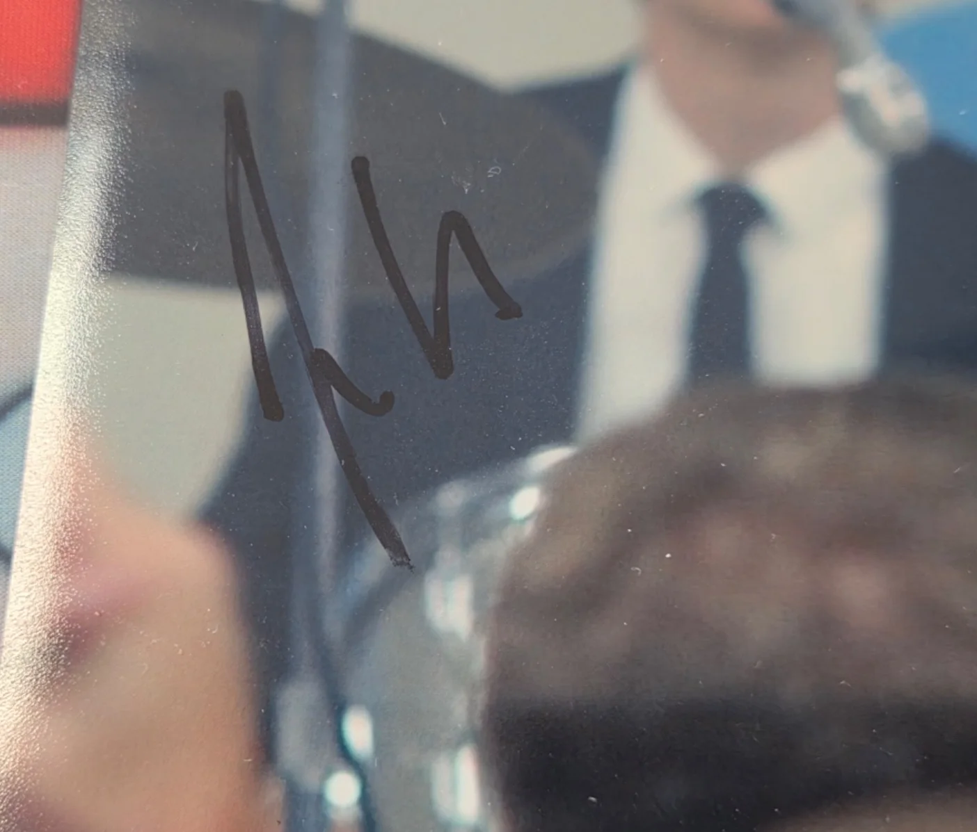Joaquin Phoenix — Joaquin Phoenix Autographed 8x10 Johnny Cash PSA DNA Certified Walk the Line, image 2
