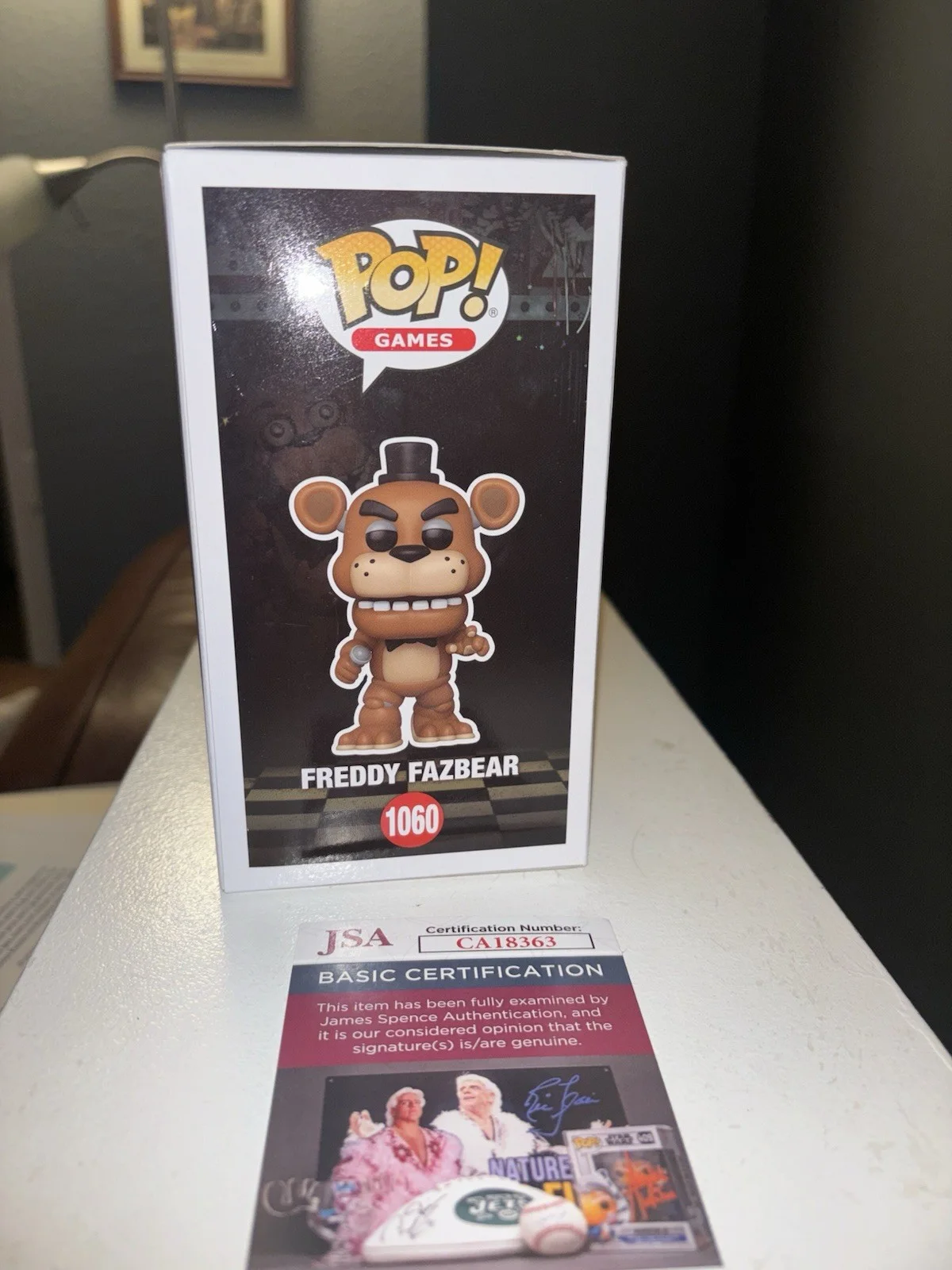 Funko Pop Freddy Fazebear #1060 Funko Shop Exclusive Kellen Goff Signed JSA, image 4