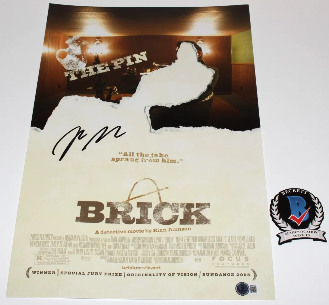 DIRECTOR RIAN JOHNSON SIGNED 'BRICK' 12x18 MOVIE POSTER BAS BECKETT COA, image 2