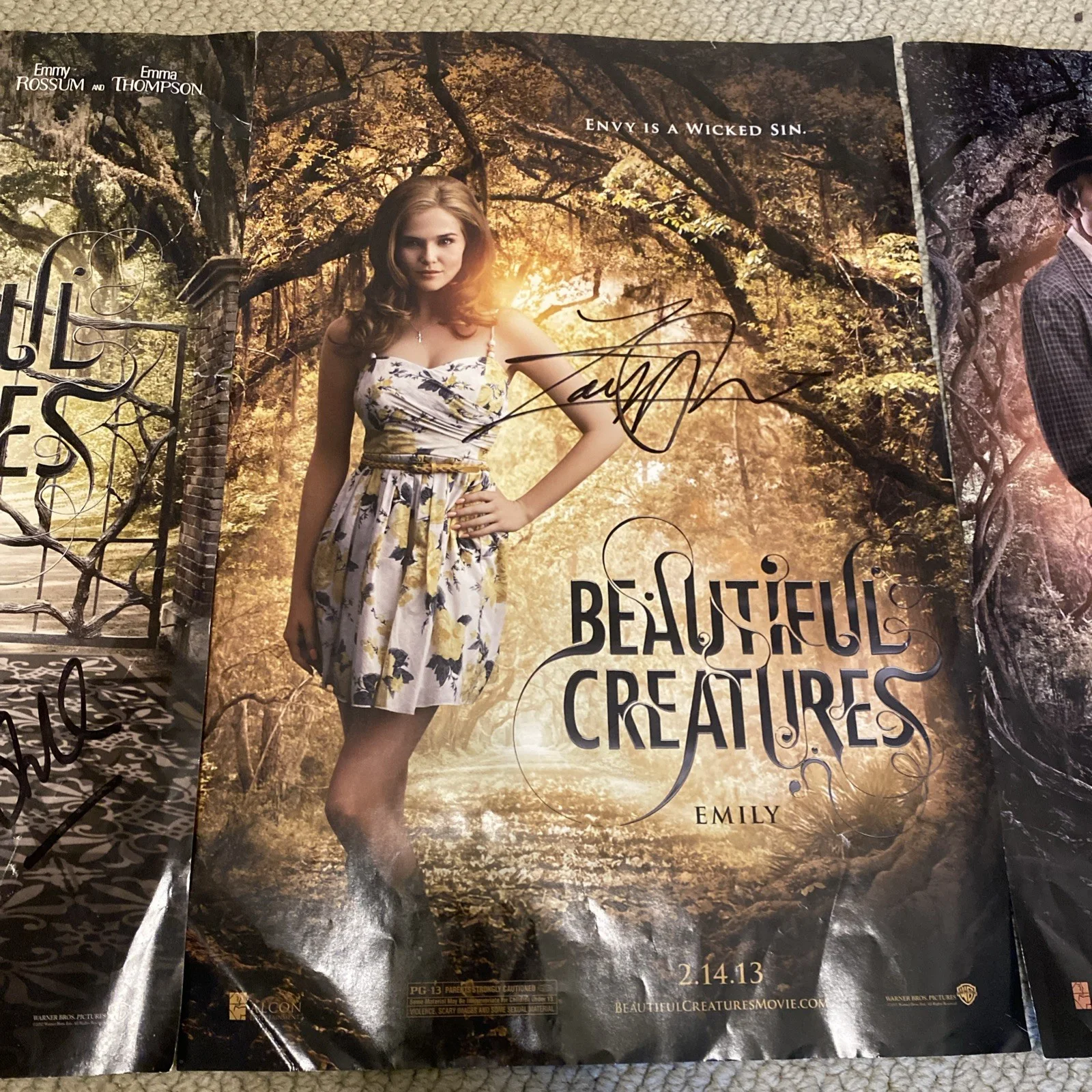 Rachel Brosnahan — 3 Signed Posters Beautiful Creatures Writers Zoey Deutch Thomas Mann Autographs, image 3