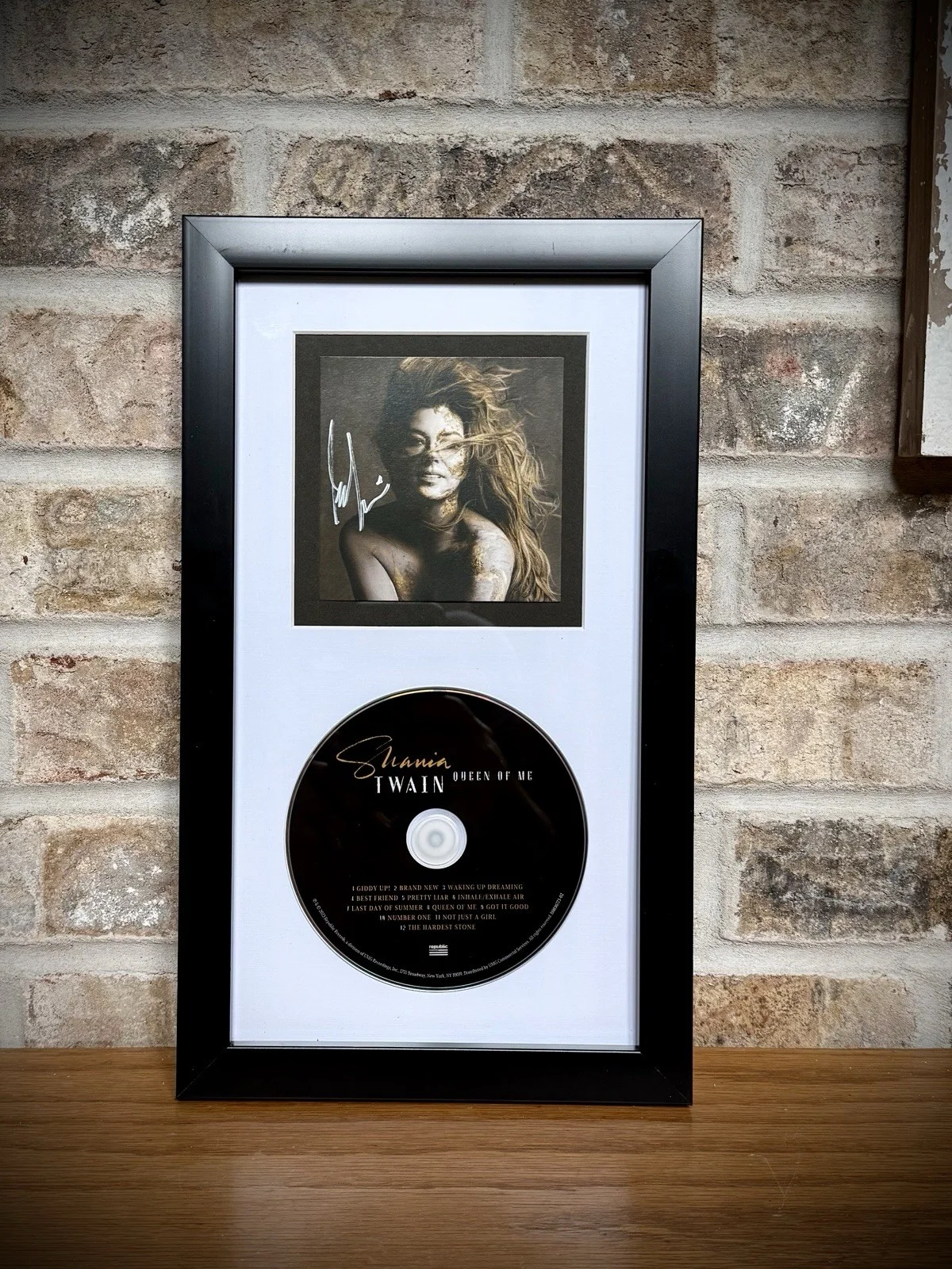 Shania Twain Hand Signed Queen of Me CD Framed Authentic Autograph Display, image 4