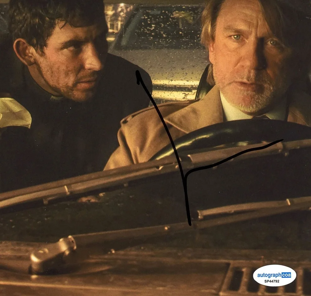 Josh O'Connor — Josh O'Connor signed "KNIVES OUT: WAKE UP DEAD MAN" 8x10 Photo EXCT PROOF a ACOA, изображение 4