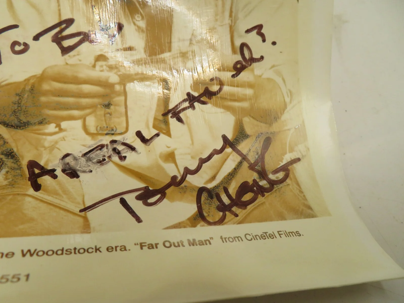 Tommy Chong Signed Photo FAR OUT MAN MOVIE 8x10 Autograph INSCRIBED BOB BEAT UP, изображение 3