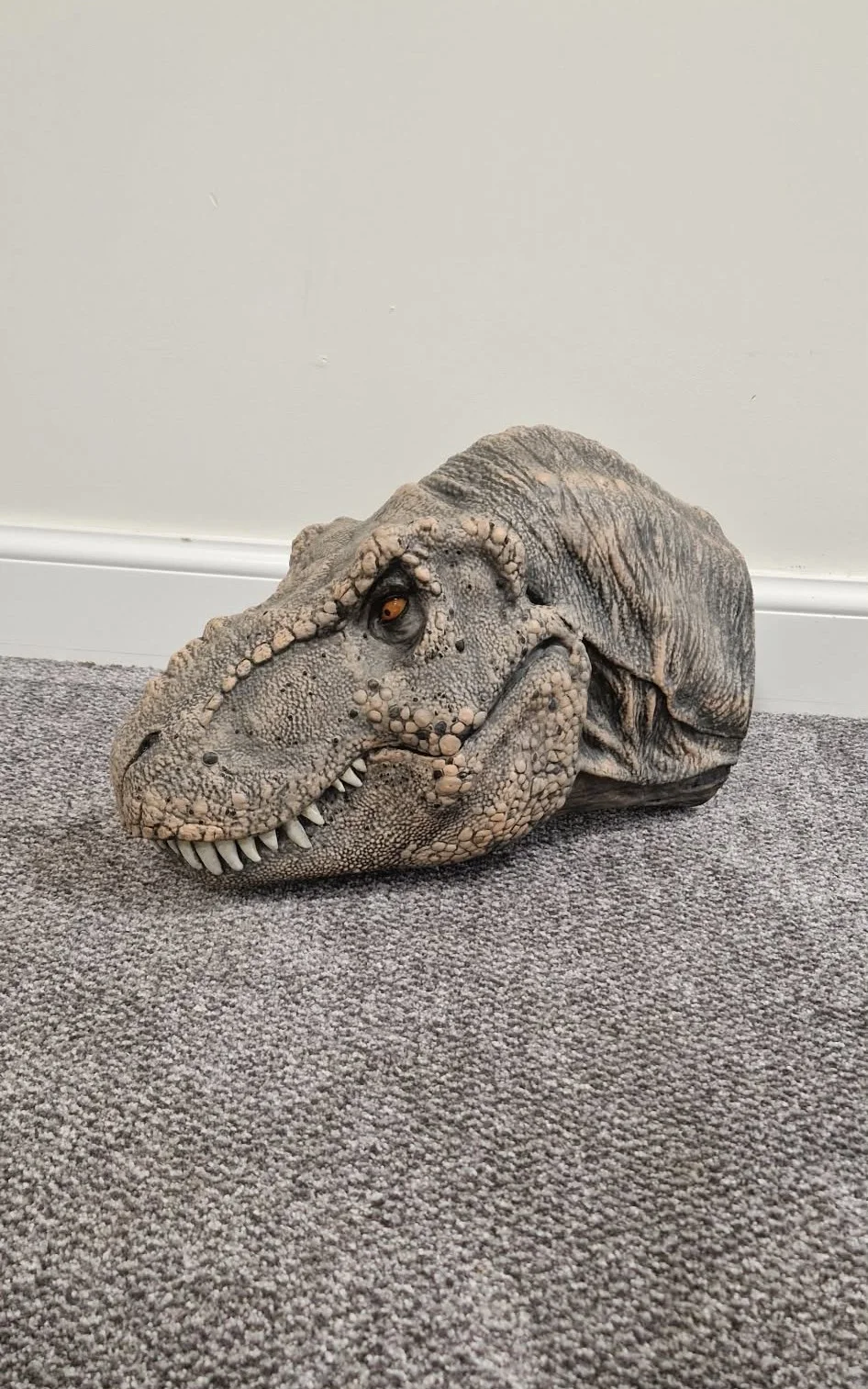 life size bust t-rex 1:5 scale t-rex prop jurassic park.....l@@k, image 2