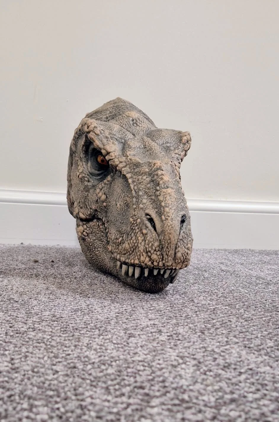 life size bust t-rex 1:5 scale t-rex prop jurassic park.....l@@k, image 3