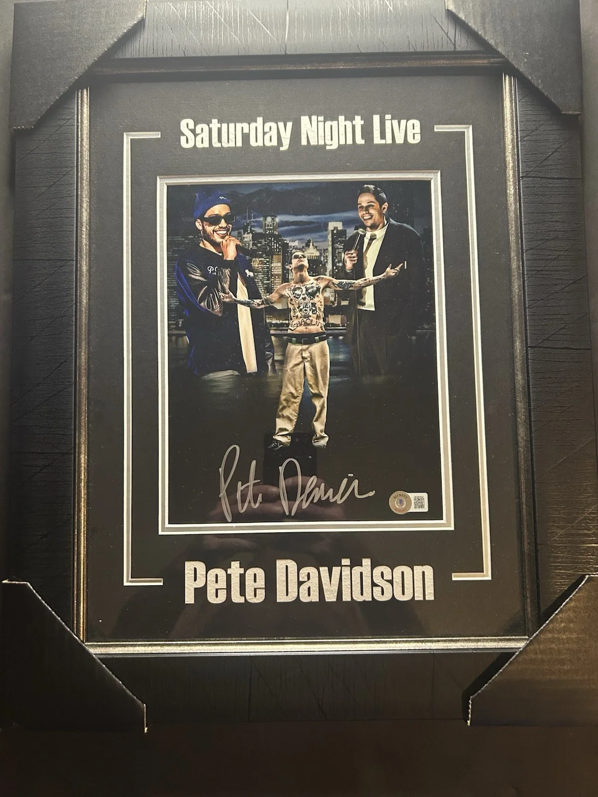 Pete Davidson — Pete Davidson/Saturday Night Live- Autographed Photo Framed And Matted 16x20