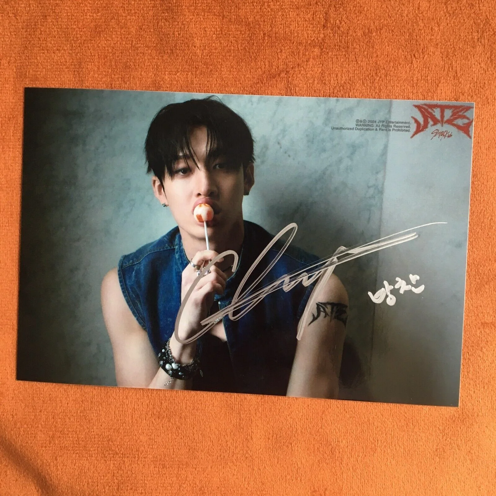 Bang Chan — Bang Chan Autographed Photo Stray Kids SKZ ATE Hand Signed K-POP Collection 2024, изображение 4