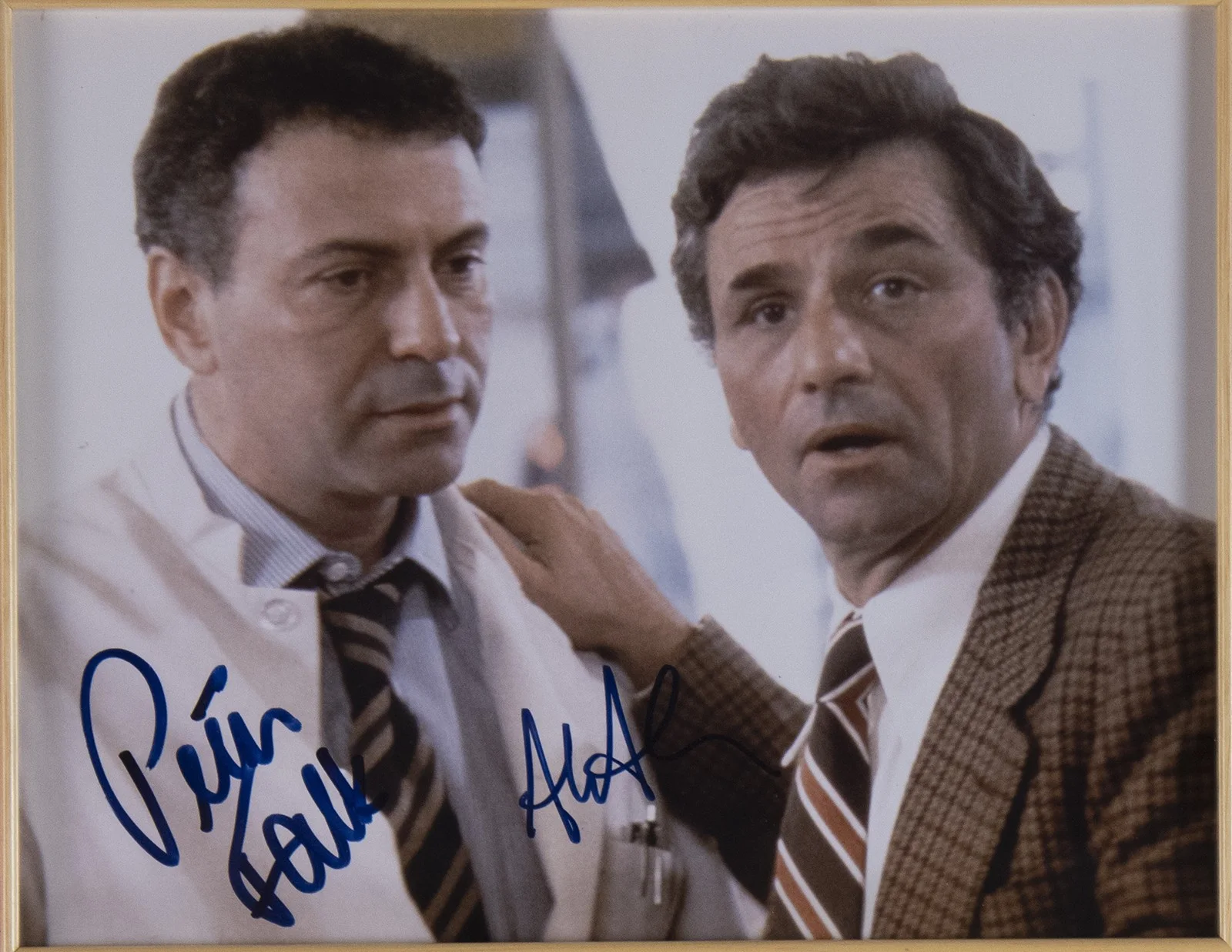 Peter Falk, Alan Arkin — PETER FALK - AUTOGRAPHED SIGNED PHOTOGRAPH CO-SIGNED BY: ALAN ARKIN, изображение 2