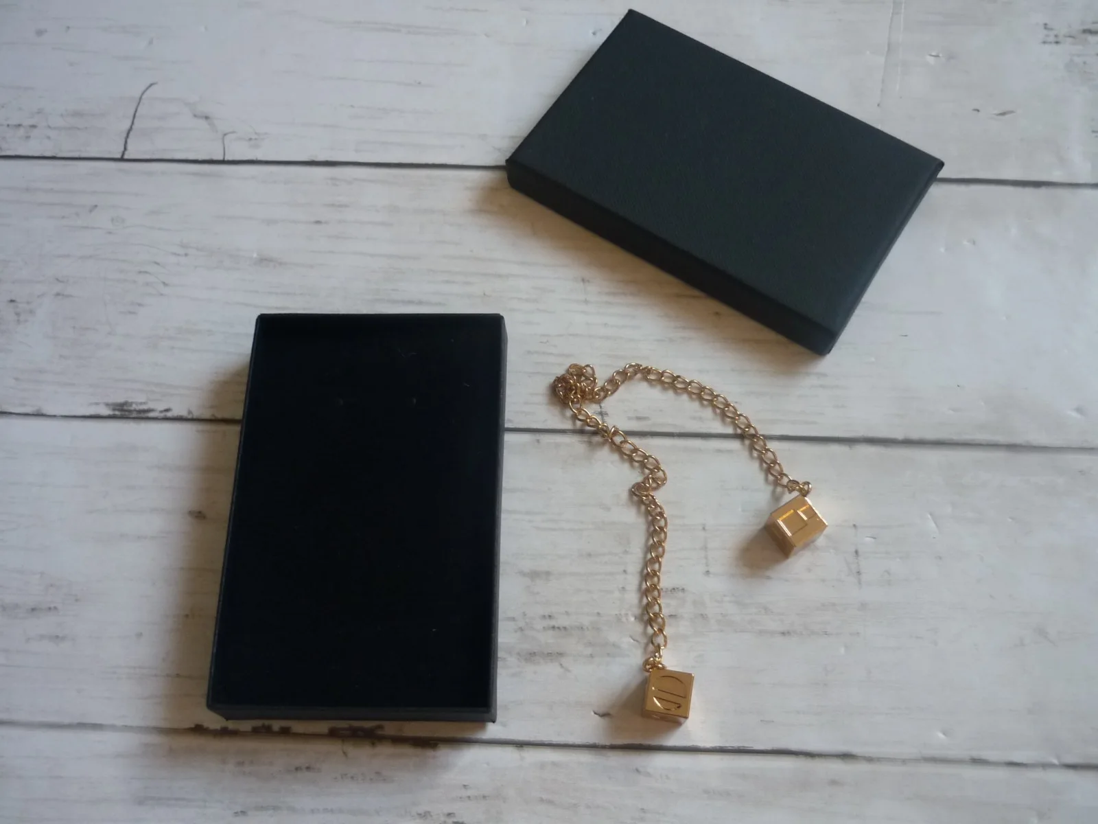 star wars han solo lucky sabacc dice chain Boxed promo Alden Ehrenreich Han, изображение 2