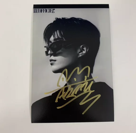 Fan Chengcheng Signature Photo 6-Inch Celebrity Signature Photo, изображение 3