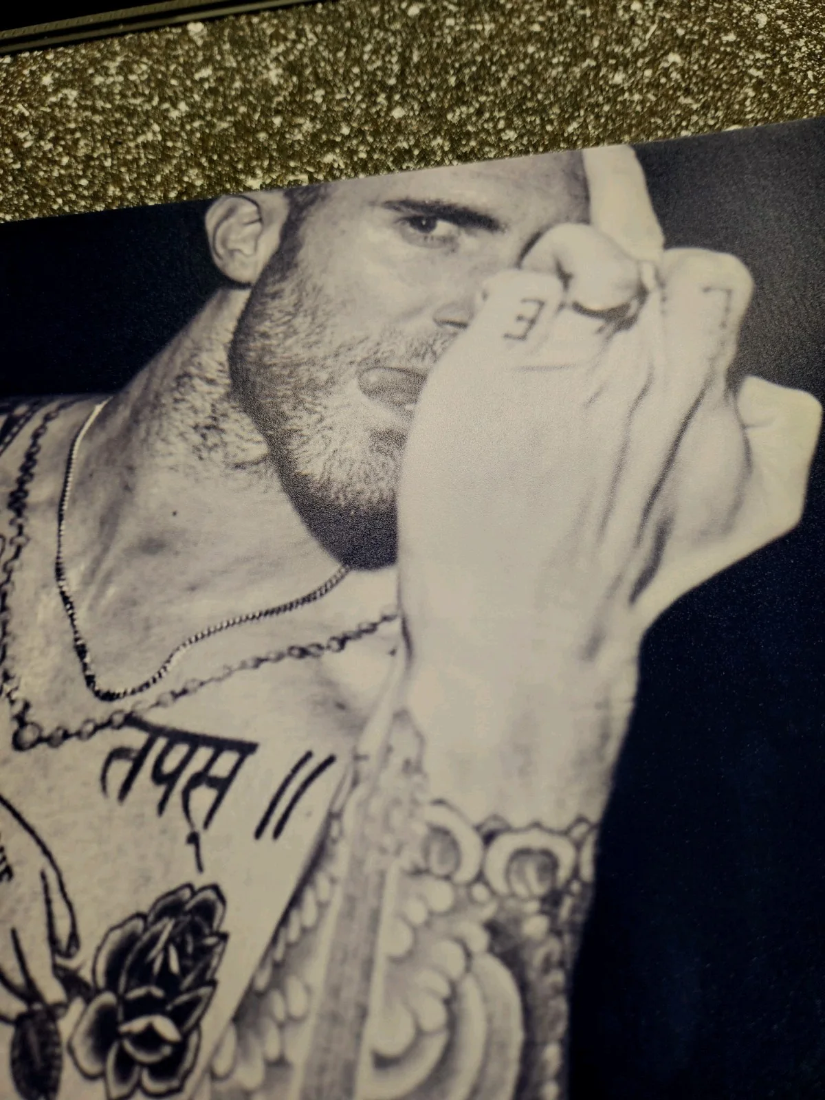 ADAM LEVINE. ORIGINAL. AUTOGRAPH 8.5x12 INCHES W/ COA ✔️, изображение 4
