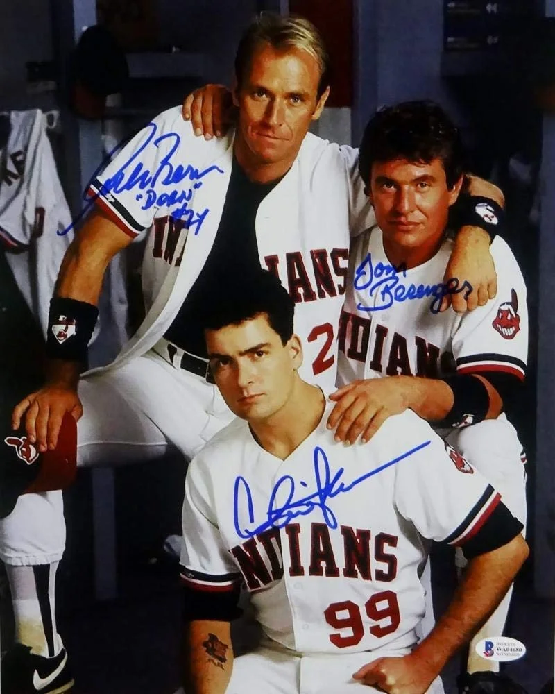 Charlie Sheen, Corbin Bernsen, Tom Berenger — Sheen/Berenger/Bernsen Autographed Major League 11x14 Photo- Beckett Auth *Blue, изображение 4