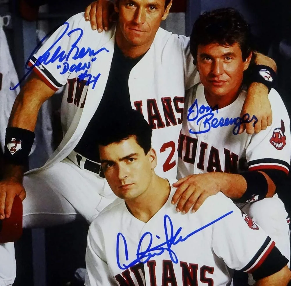 Charlie Sheen, Corbin Bernsen, Tom Berenger — Sheen/Berenger/Bernsen Autographed Major League 11x14 Photo- Beckett Auth *Blue, изображение 5