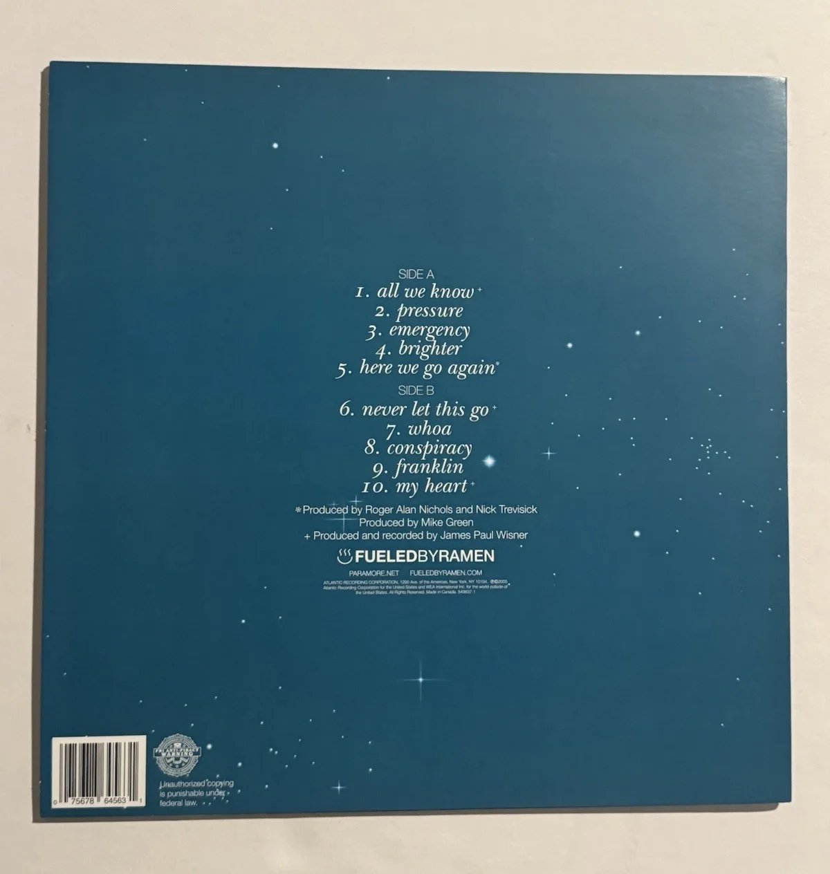 PARAMORE FULL BAND SIGNED LP VINYL RECORD ALBUM HAYLEY WILLIAMS VERY RARE COA, изображение 2