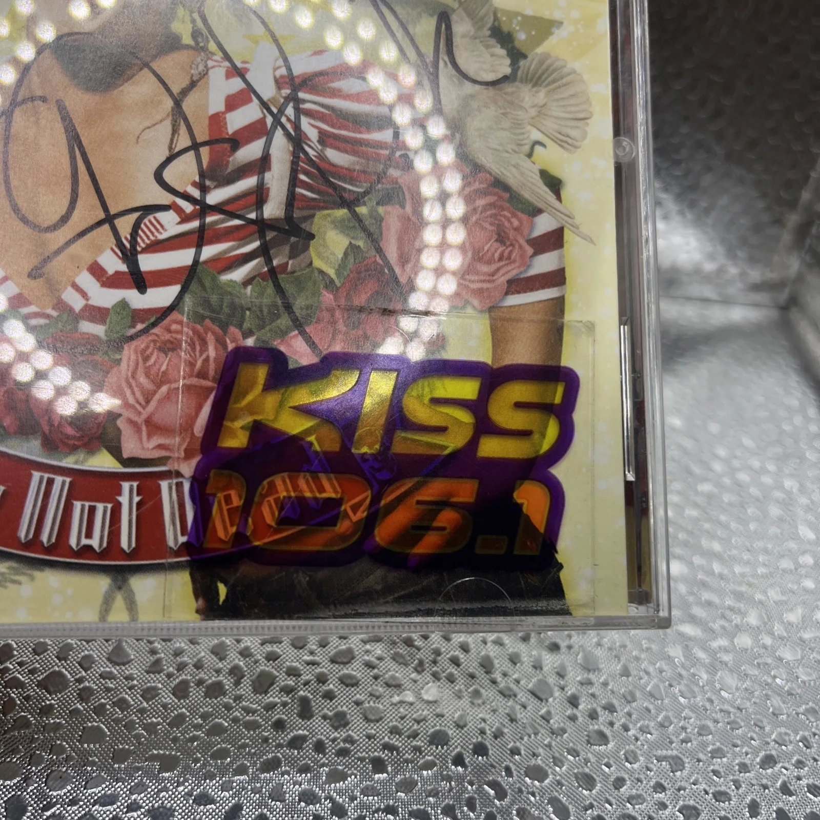 P!nk Signed CD Authentic - Autographed Booklet ‘I’m Not Dead’ RARE, image 4