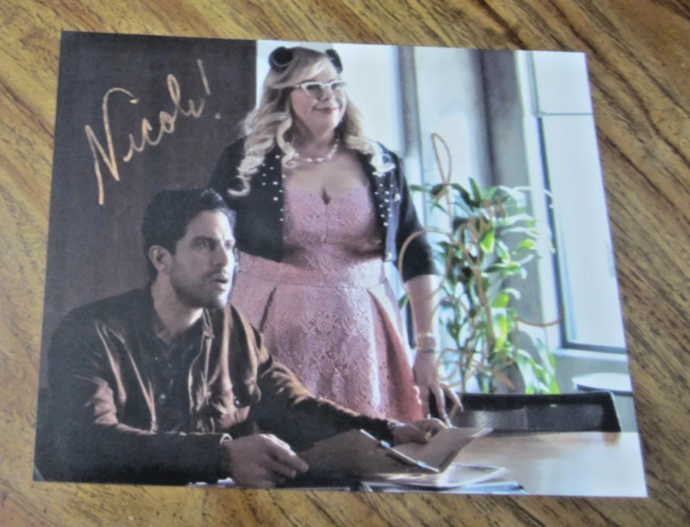 Kirsten Vangsness — Kirsten Vangsness Actress Signed 8X10 Photo "Criminal Minds" Penelope Garcia
