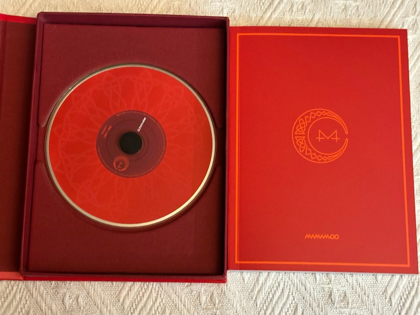 MAMAMOO - ALL MEMBER Signed PROMO ALBUM KPOP (PRINT), изображение 4