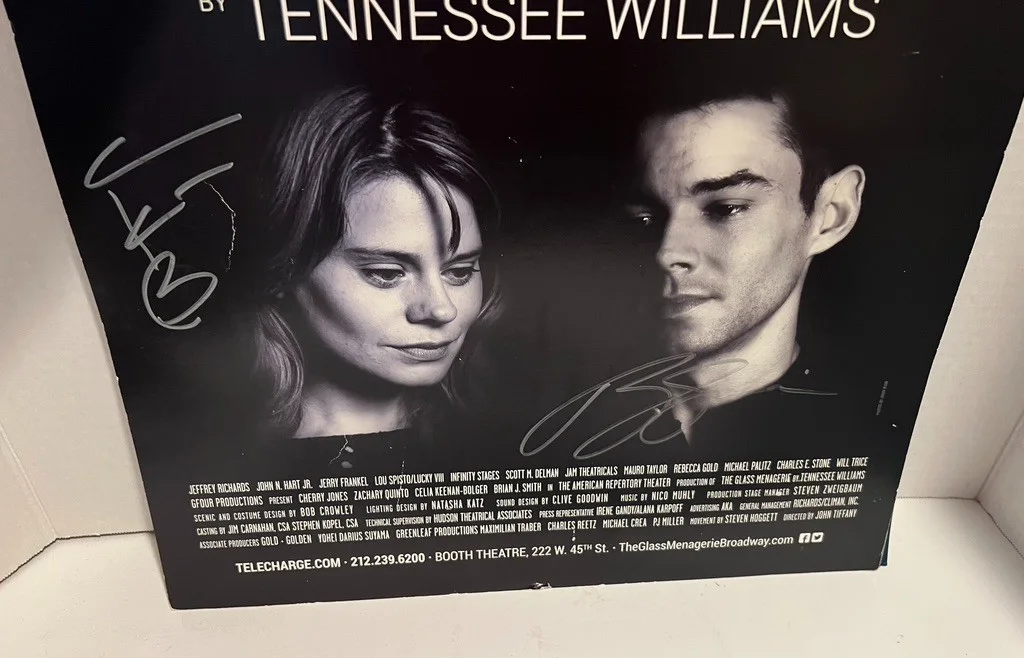 Glass Menagerie Cast HAND SIGNED 14x22 Window Card Jones Quinto Smith Keenan, изображение 2