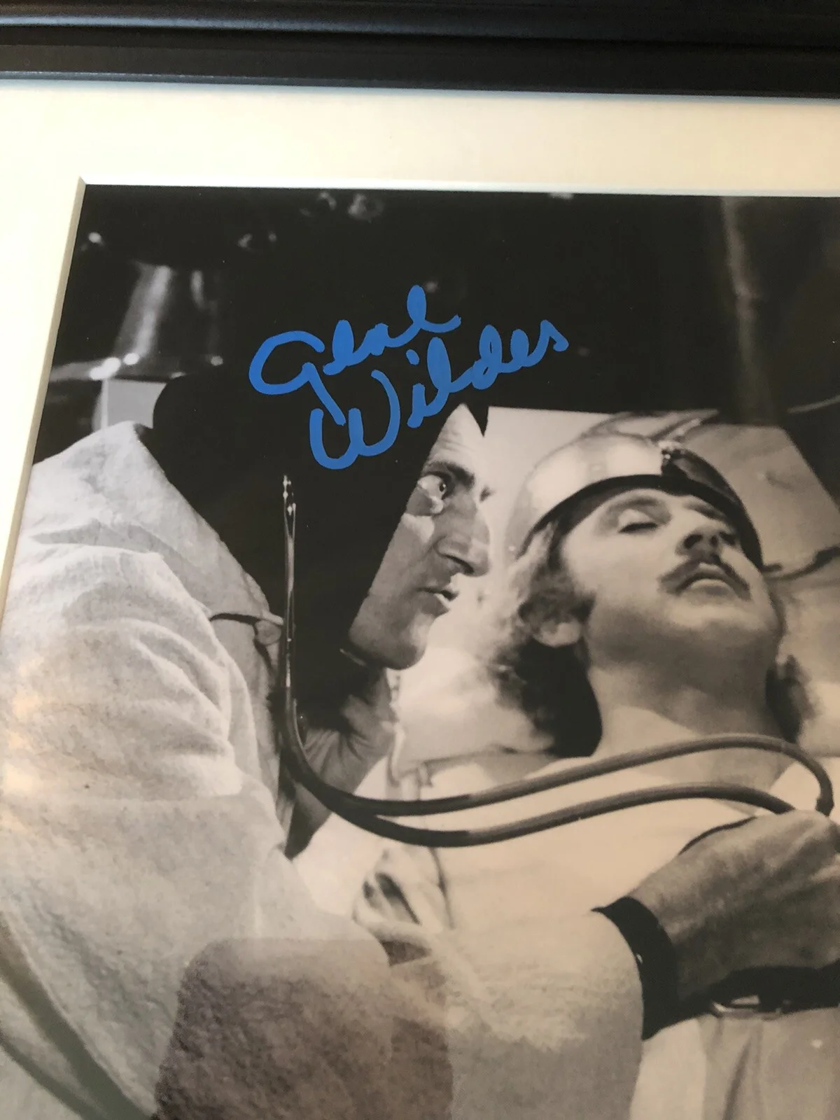 Autographed Gene Wilder And Teri Garr 8x10 Photo Framed Frankenstein JSA Signed, изображение 2