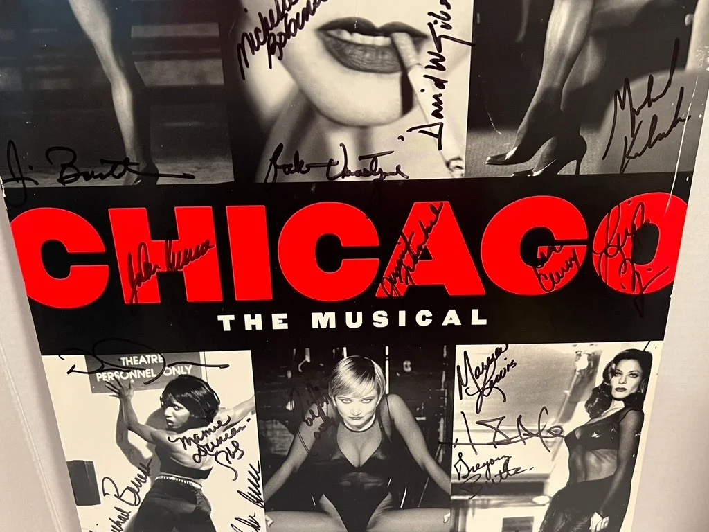 Chicago Cast HAND SIGNED 14x22 Window Card Karen Ziemba Bebe Neuwirth 1998, image 3