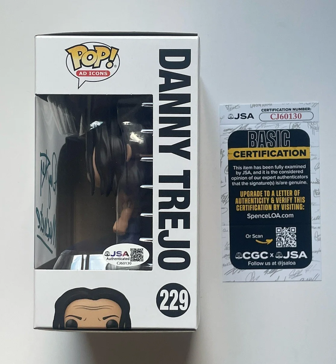 Danny Trejo — Danny Trejo Hand Signed Funko JSA Authentic Machete, image 2