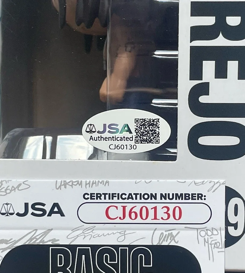 Danny Trejo — Danny Trejo Hand Signed Funko JSA Authentic Machete, image 3