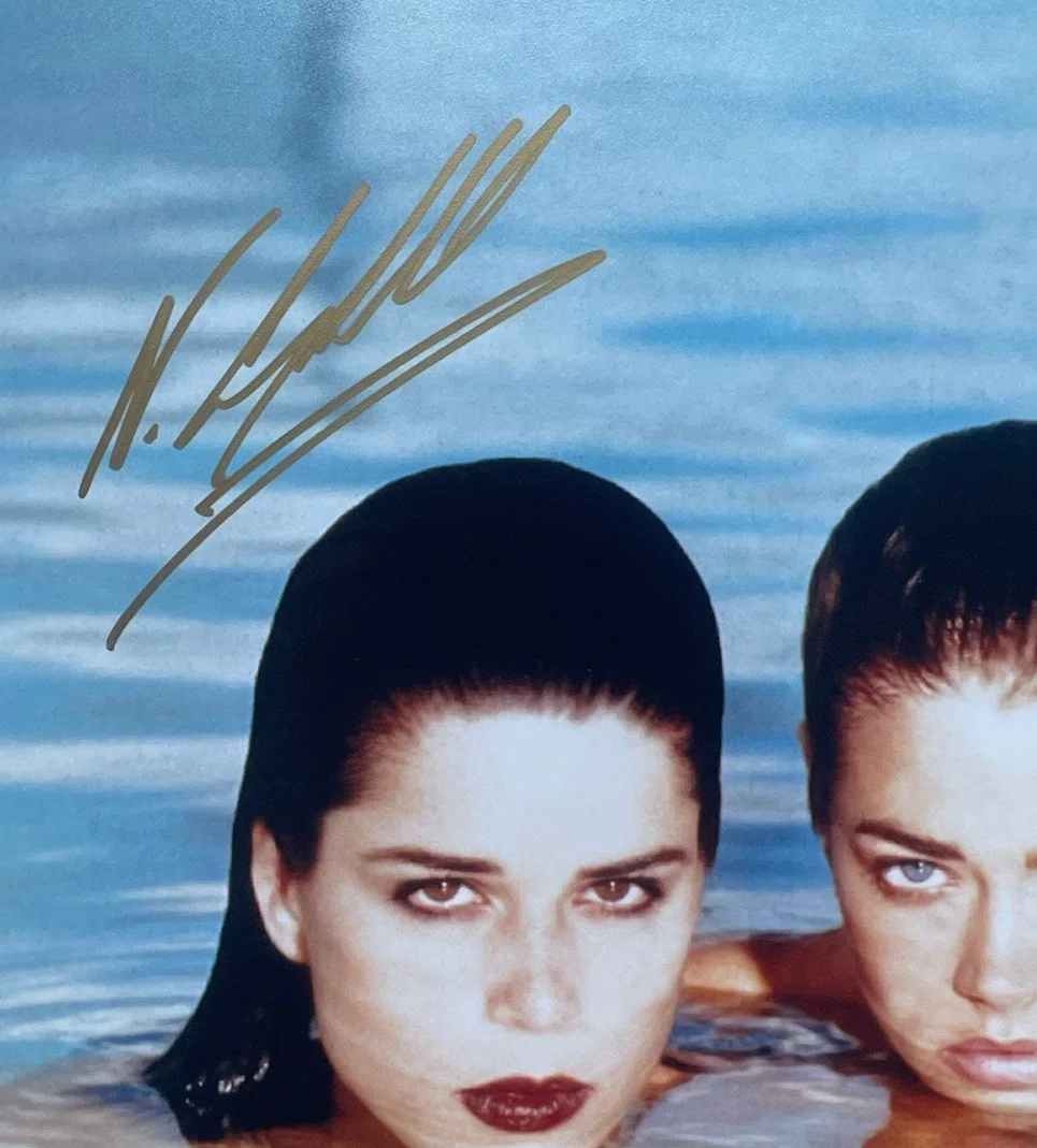 Neve Campbell — Neve Campbell Hand Signed 8x10 Photo JSA Authentic Wild Things Scream Actress, image 2