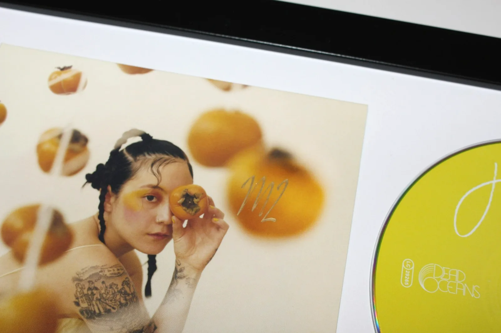 JAPANESE BREAKFAST SIGNED FRAMED JUBILEE CD COVER ALBUM COA MICHELLE ZAUNER, изображение 2