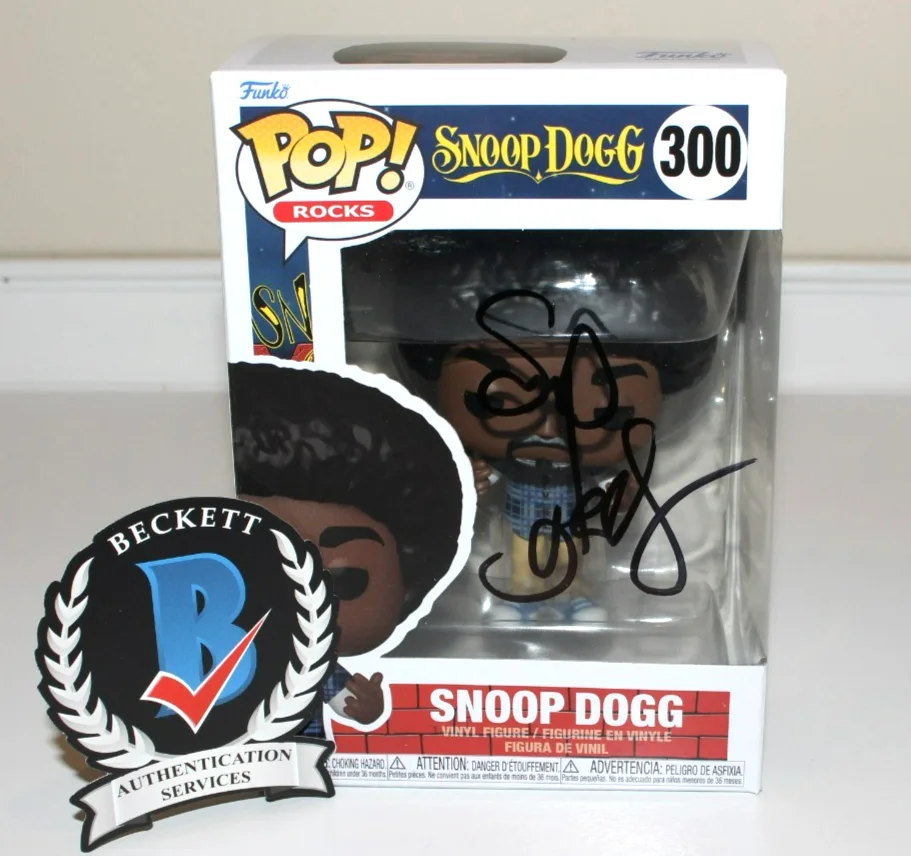SNOOP DOGGY DOGG SIGNED FUNKO POP TOY FIGURE 300 BECKETT COA DOGGYSTYLE ALBUM, изображение 2