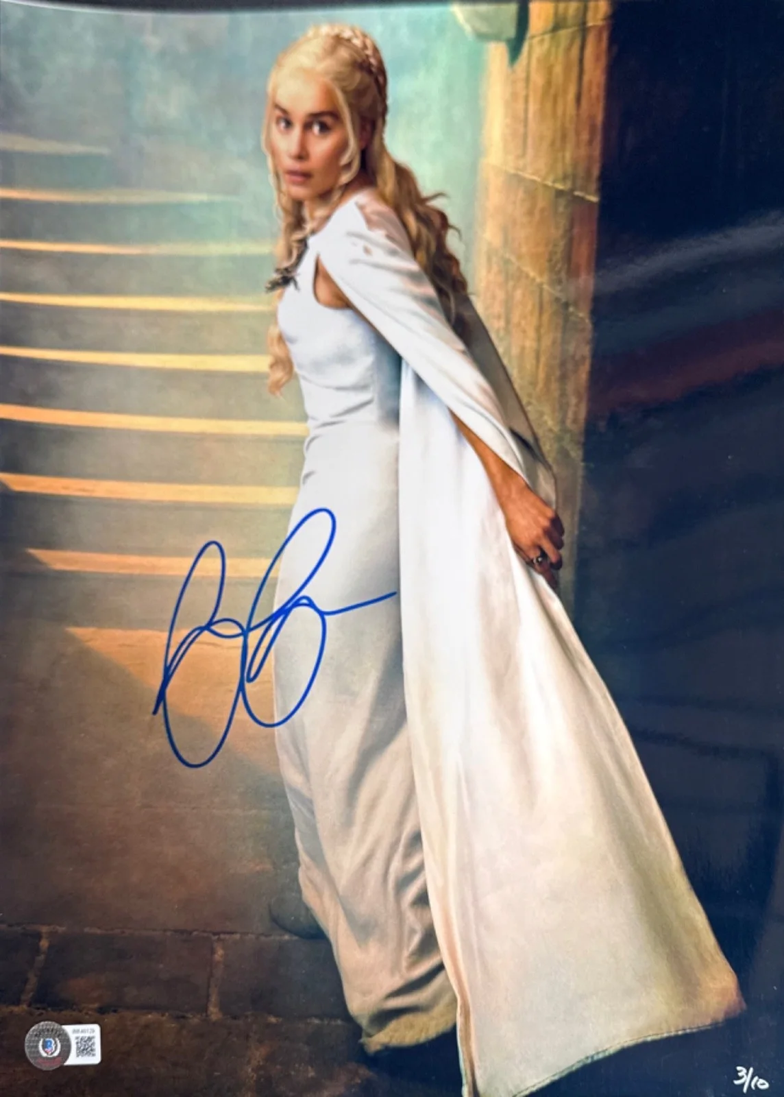 Emilia Clarke — Emilia Clarke Signed 11x14 Metallic Photo Game Of Thrones BAS WK40129