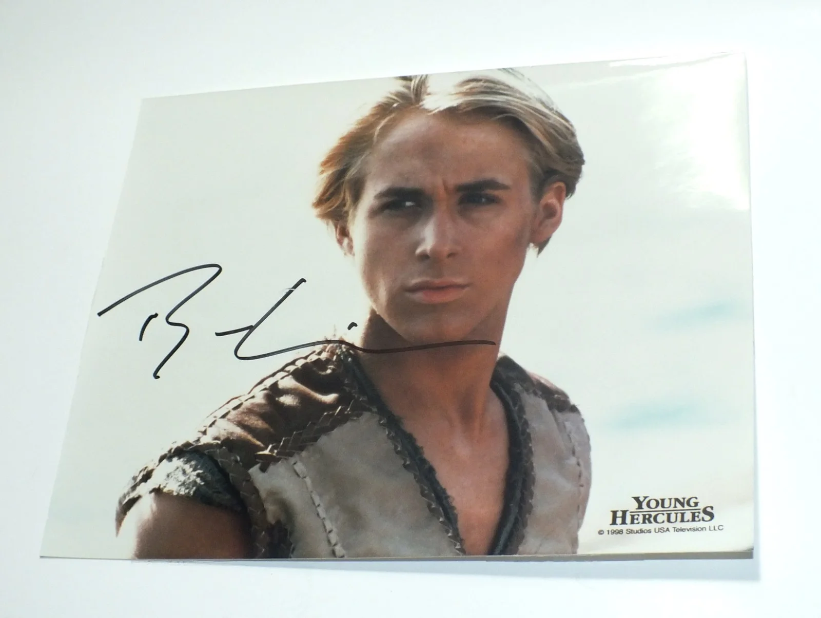 Ryan Gosling — Young Hercules Color Photo Ryan Gosling Autograph 1998 Television TV Signature, изображение 2