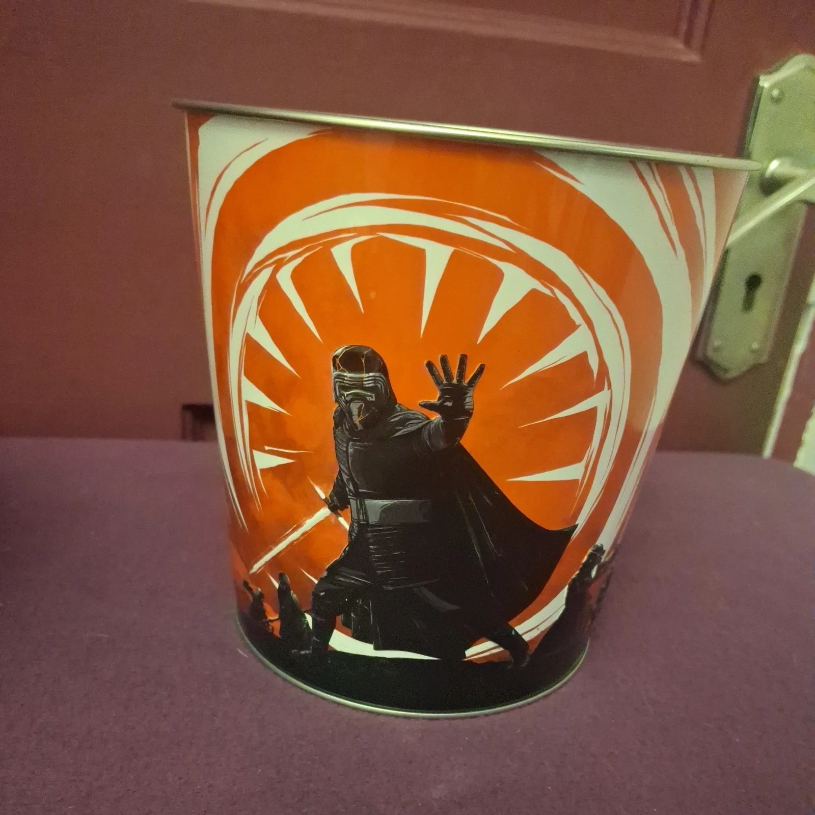 Star Wars the Rise Of Skywalker Popcorn Tin Bucket RED AMC Theatres - (A), изображение 2