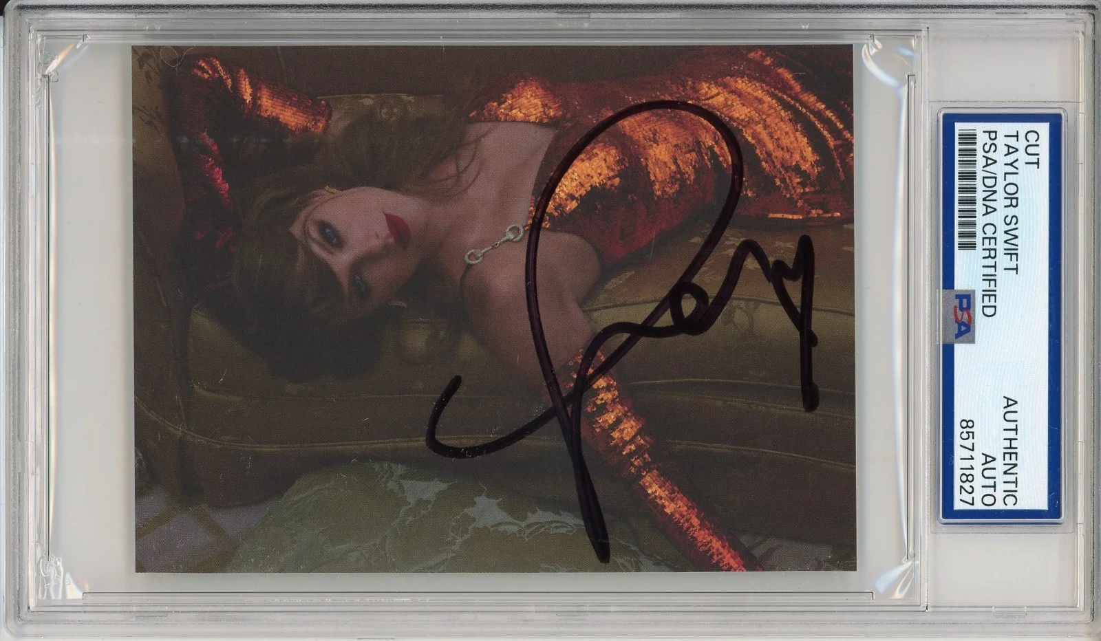 Taylor Swift — Taylor Swift SIGNED & HEART Picture PSA DNA COA Life Of A Showgirl Cut Signature