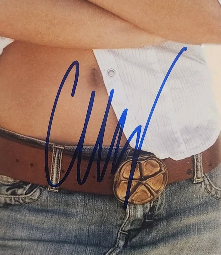 Evangeline Lilly — Evangeline Lilly Signed 11x14 Lost Photo Sexy JSA CA07848, image 2