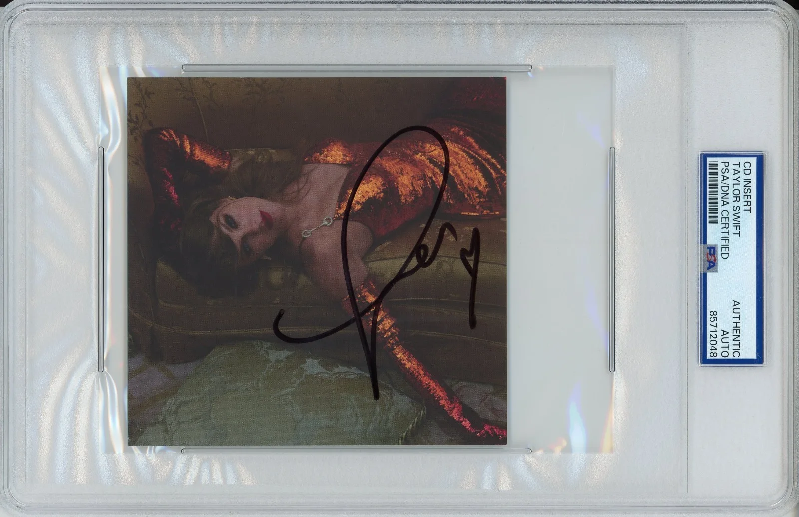 Taylor Swift — Taylor Swift Signed Life of a Showgirl SEXY Photo PSA DNA COA Autograph w/ HEART, изображение 4