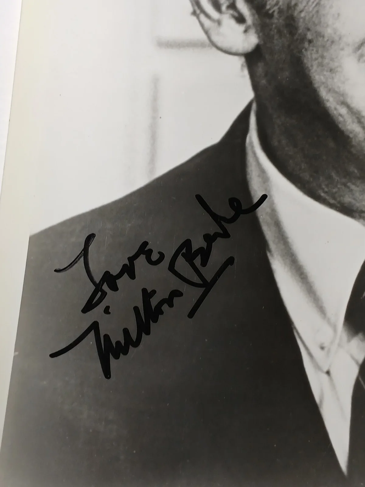 Milton Berle — Milton Berle Signed Photo - Vintage Autograph Photo - Authentic Hand Signed 8x10, изображение 5