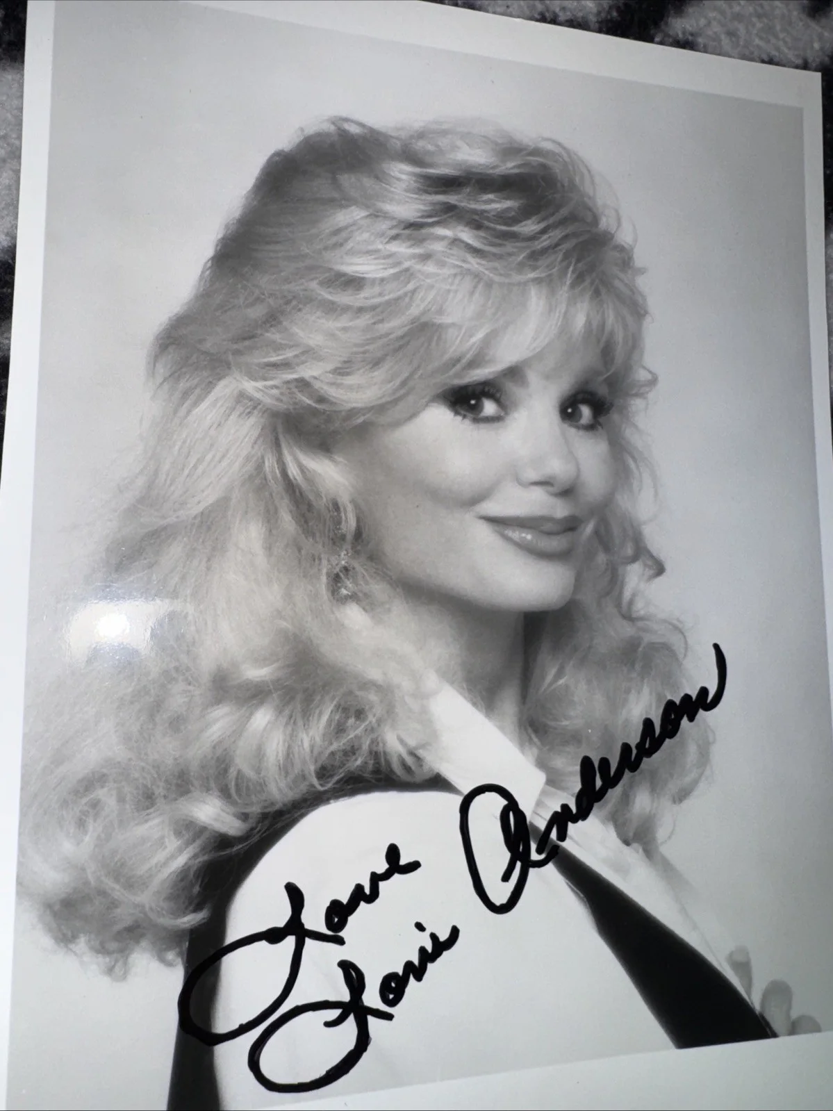 Loni Anderson — Signed Loni Anderson 8x10 Photo, image 3