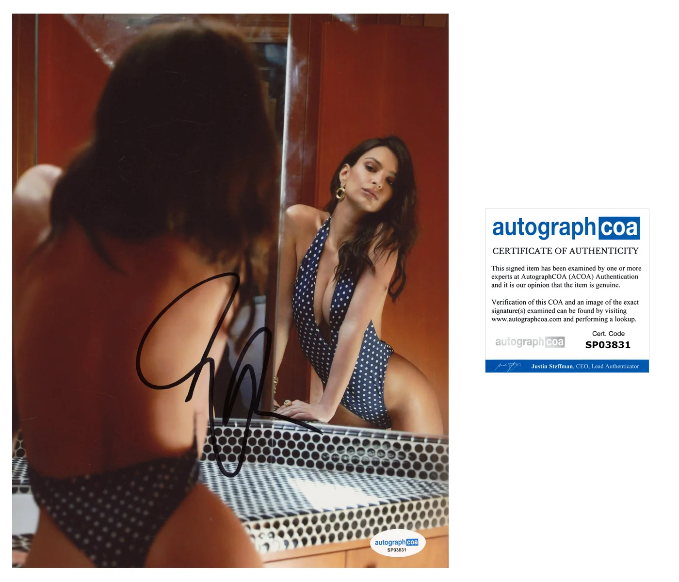 Emily Ratajkowski Sexy Autographed Signed 8x10 Photo ACOA, изображение 2