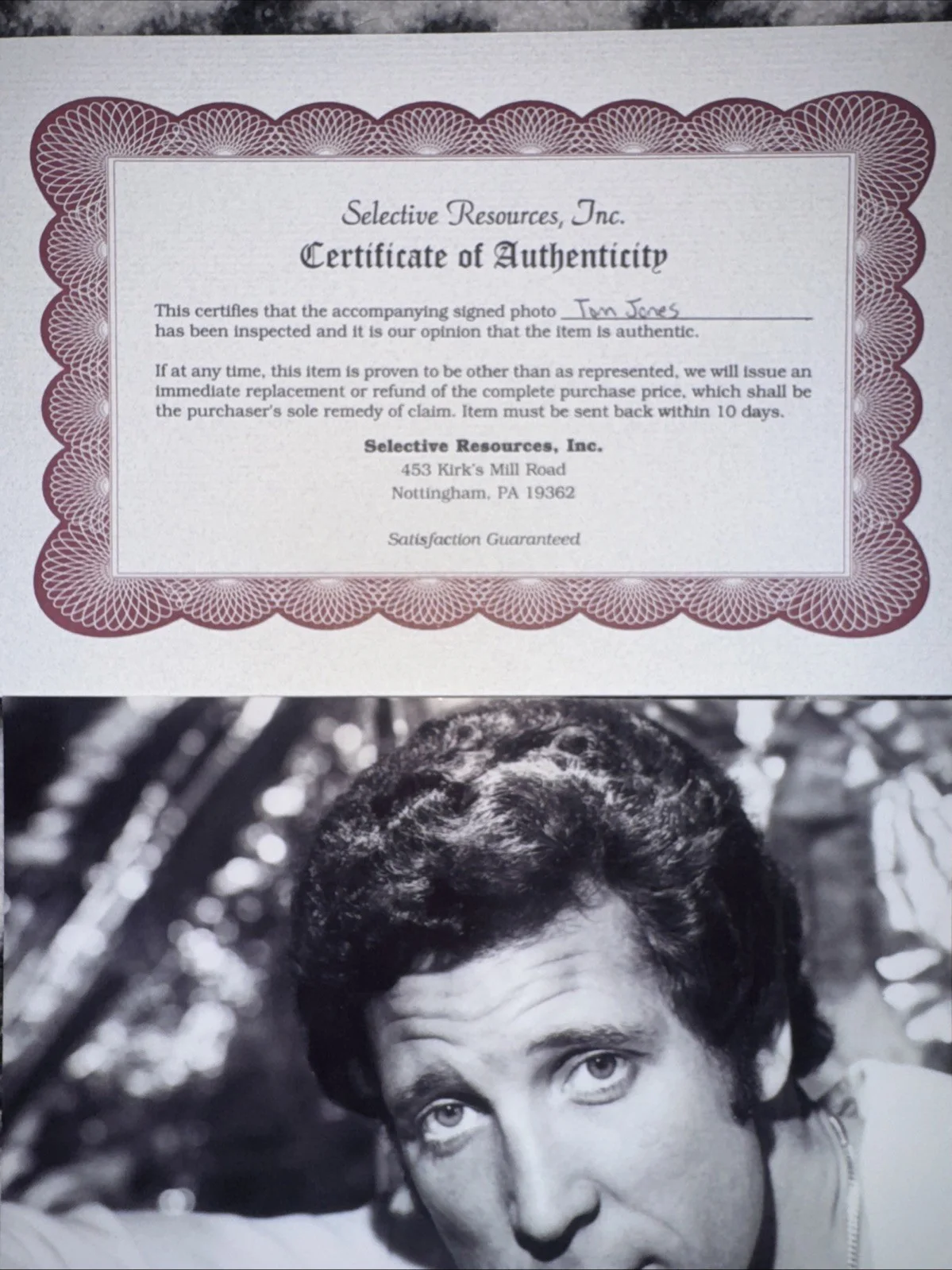 Authentic Signed Tom Jones 8x10 Photo, image 2