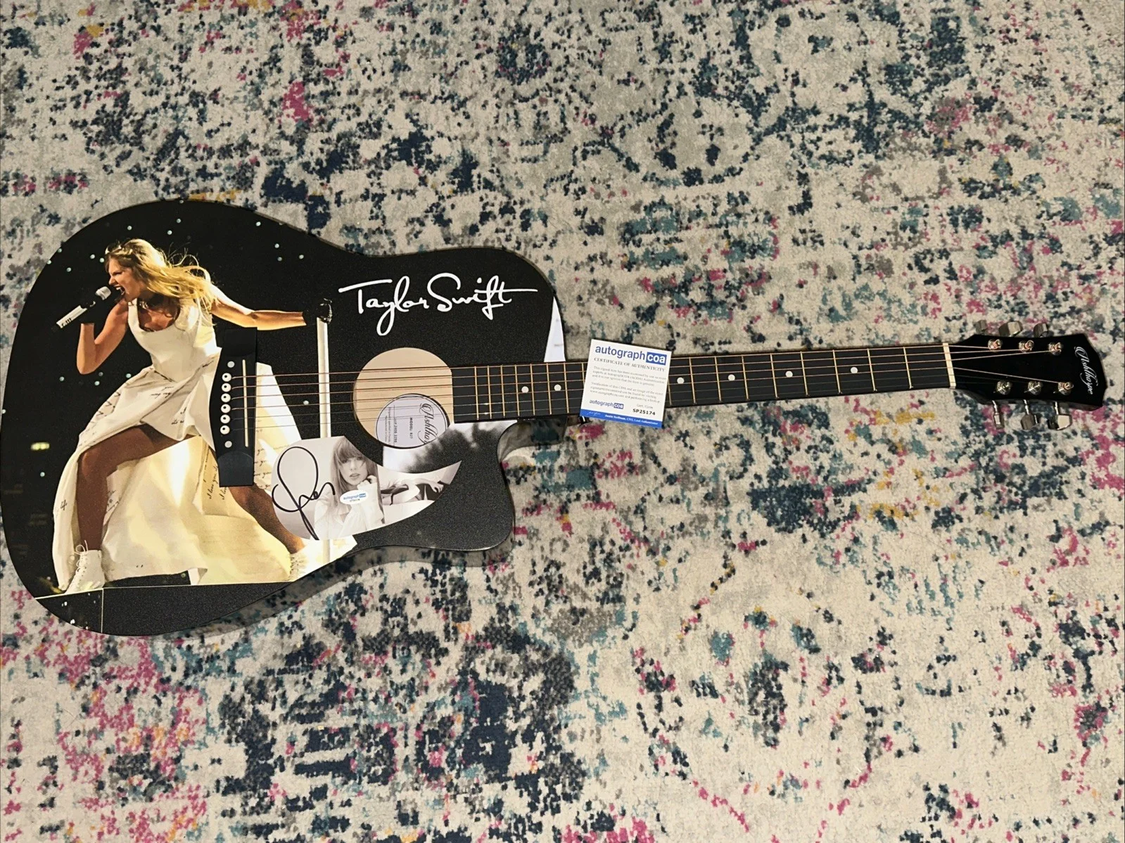 🎄🚨Rare TAYLOR SWIFT Signed CUSTOM FULL SIZE Acoustic Guitar Country ACOA🚨🎁🎅, изображение 3