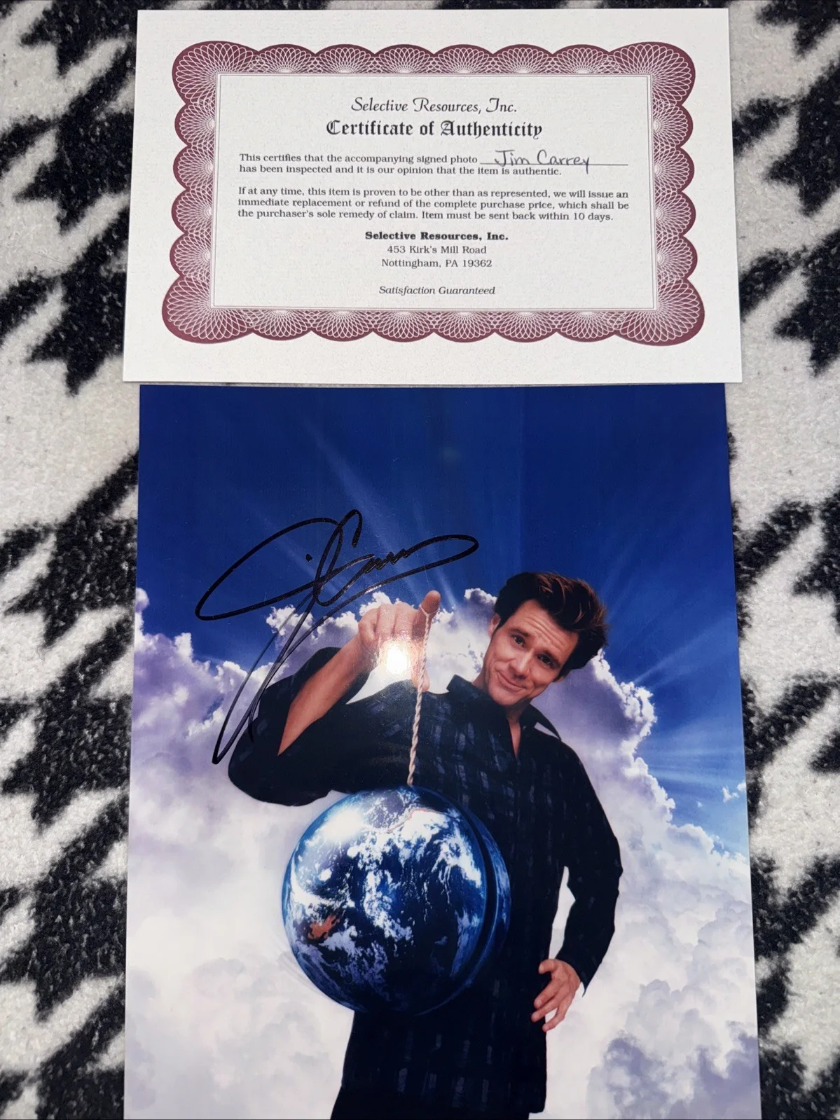 Jim Carrey — Authentic Signed Jim Carrey 8x10 Photo, image 5
