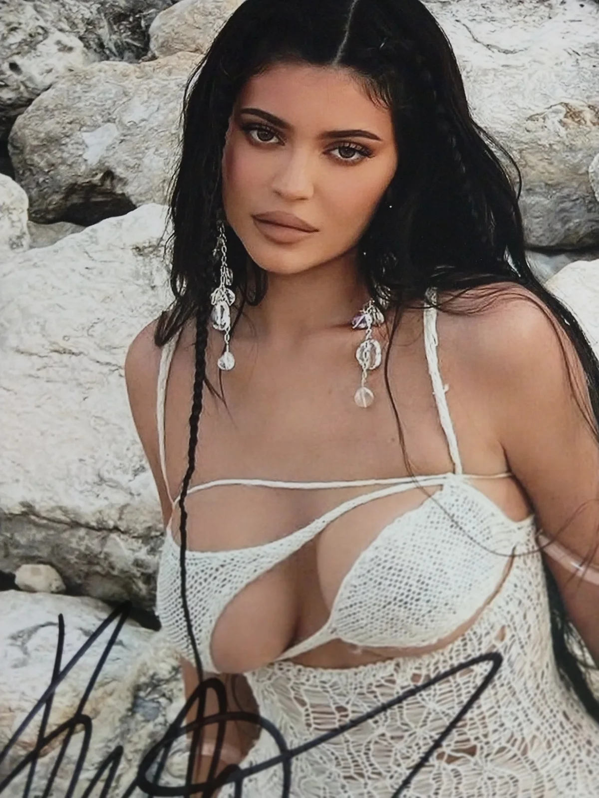 Kylie Jenner autographed 8x10 Photo Original Matte Finish LOA Guaranteed For Lif, изображение 2