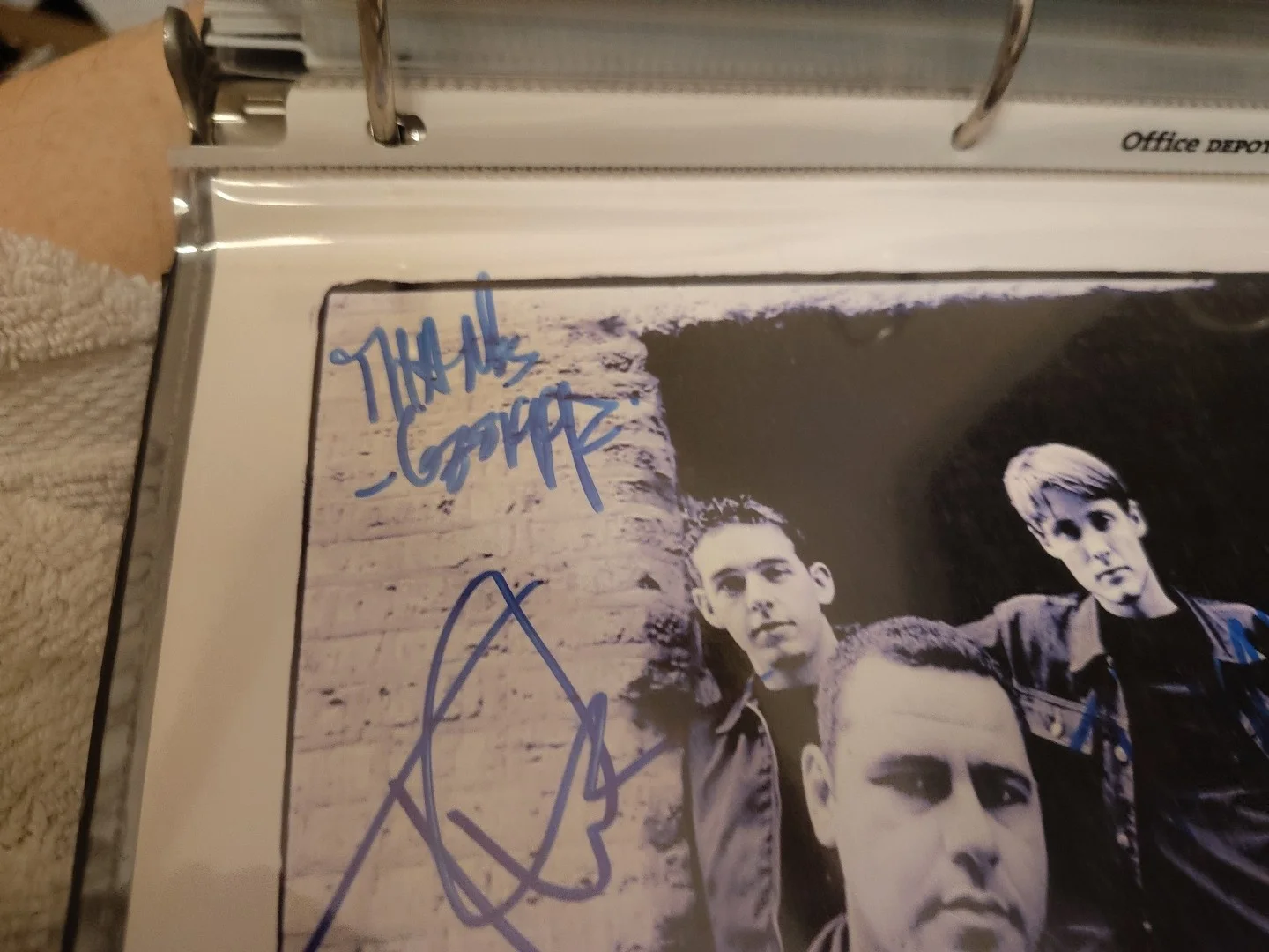 Thursday Band Signed Photo All 6 Hard To find All 6 Members, image 2