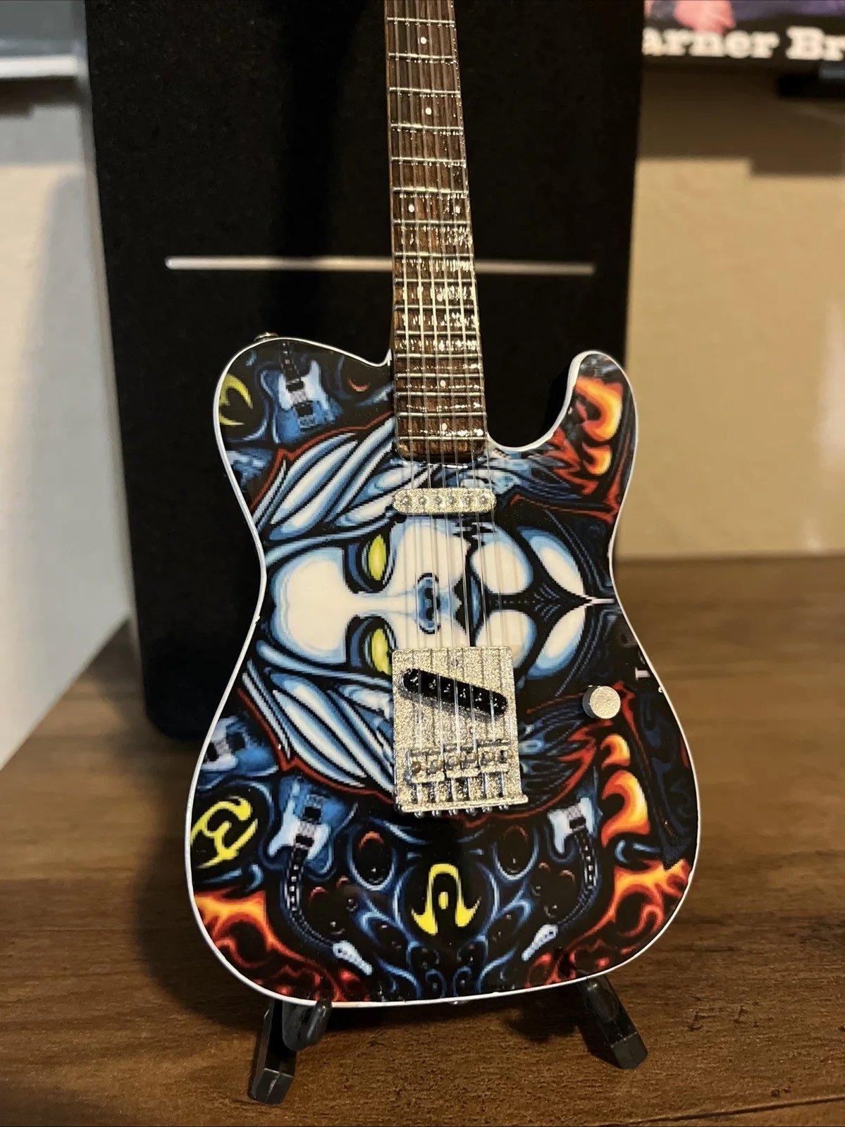 John 5 Of Motley Crue Autographed “The Sinner” Mini Axe 10” MINI Display Guitar, изображение 3