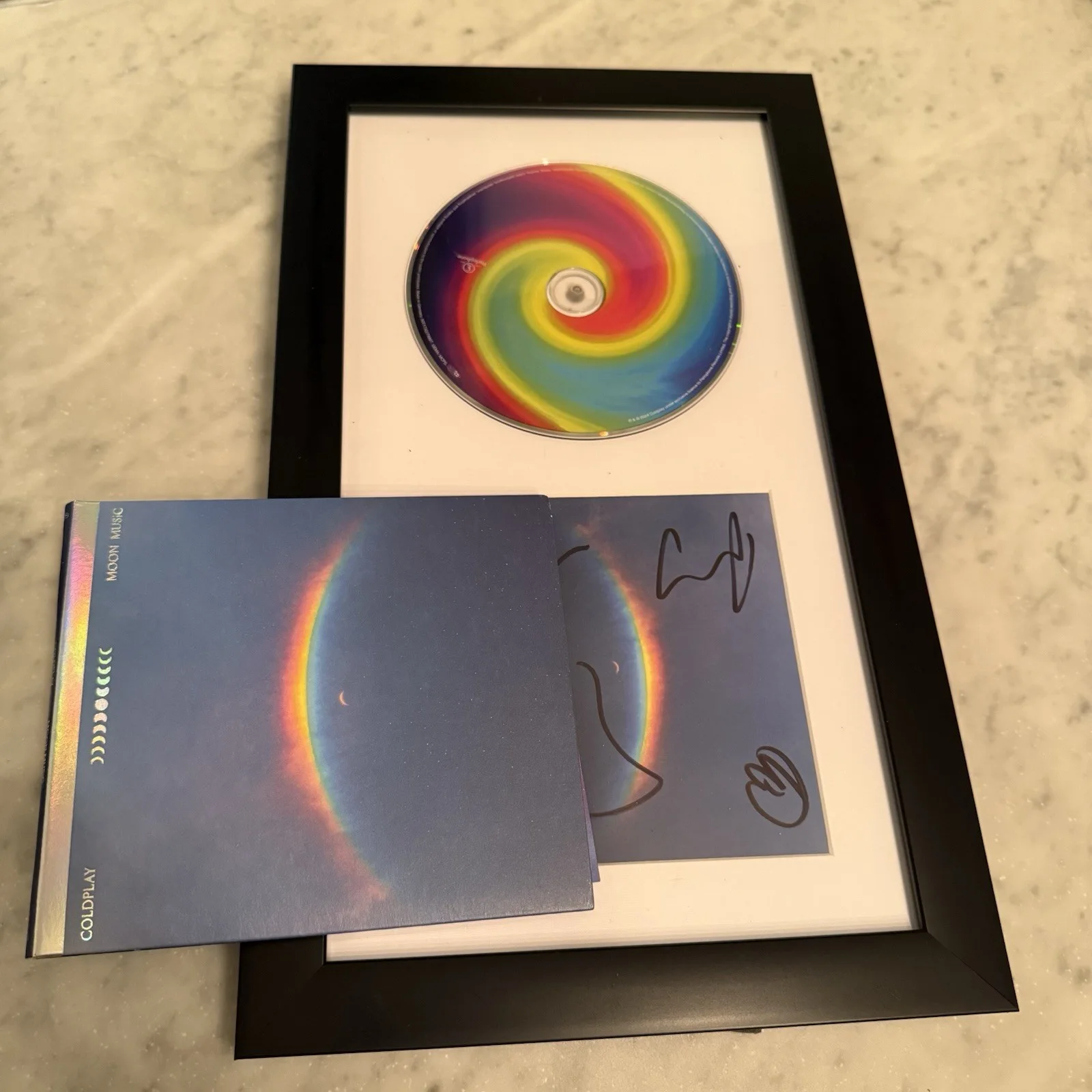*SIGNED & Framed* Coldplay- Moon Music, image 3