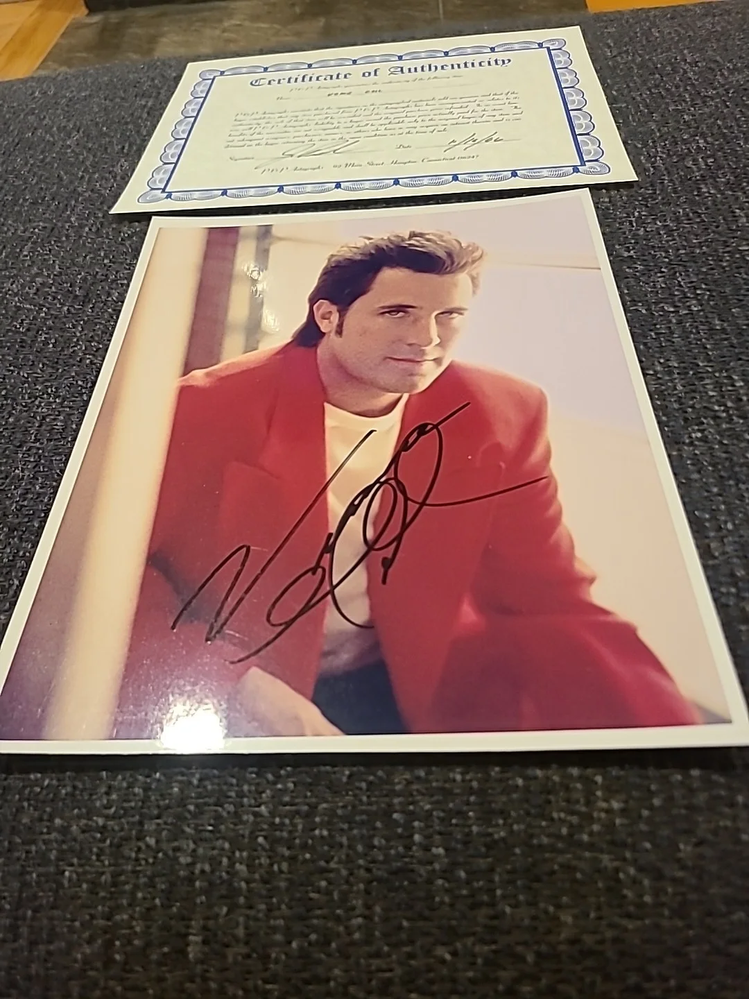 Vince Gill Authentic Signed Photo COA included, image 2