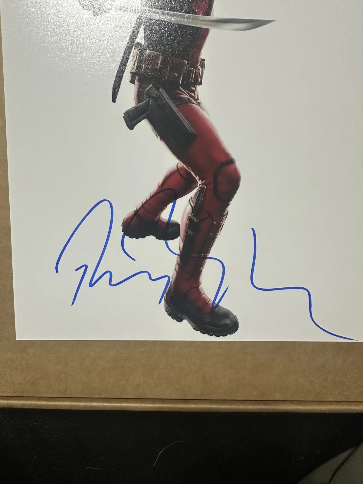 Ryan Reynolds Deadpool Marvel autographed 8x10 photo with COA, image 2