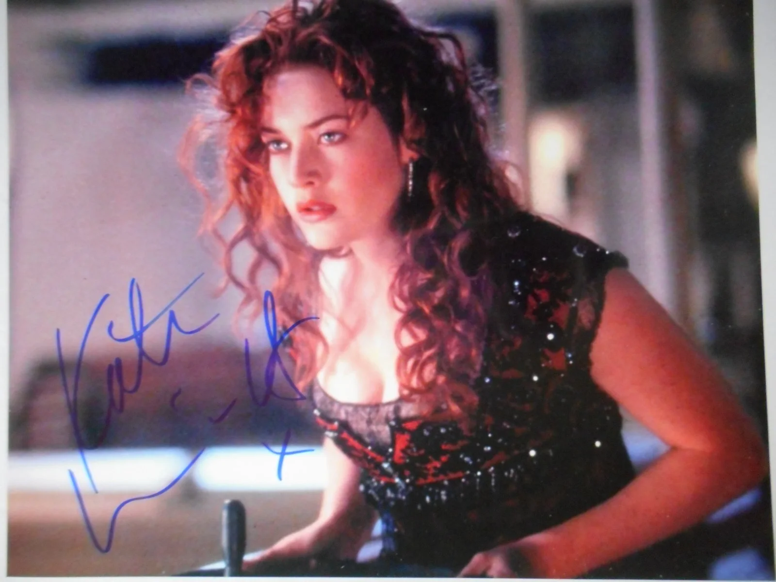 Kate Winslet — Kate Winslet signed TITANIC (1912) Rose Beautifull young 8x10 Photo W/COA & Holo, image 3